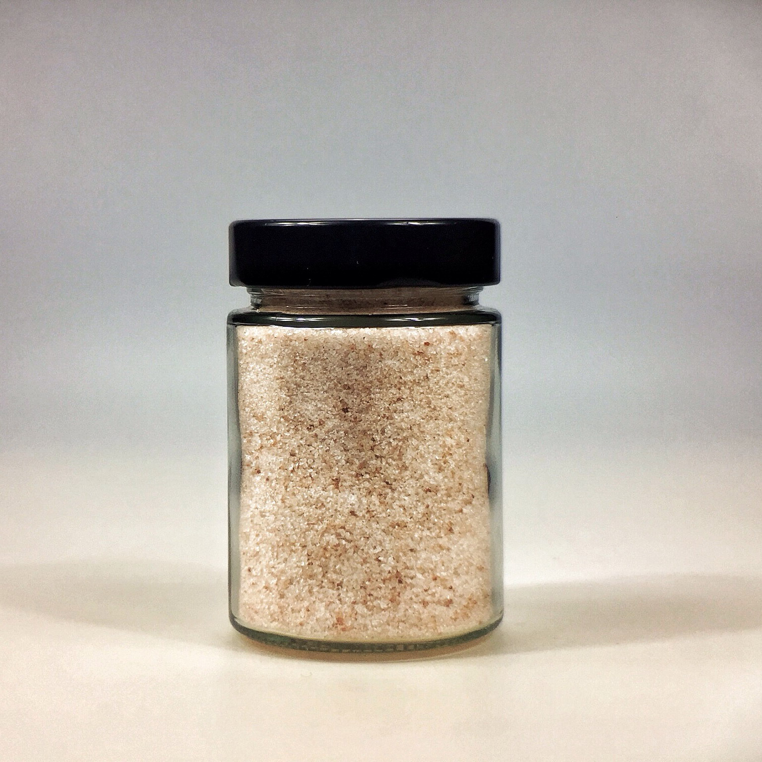 Himalaya Salz fein gemahlen für Salzstreuer im kleinen Glas mit schwarzem Deckel